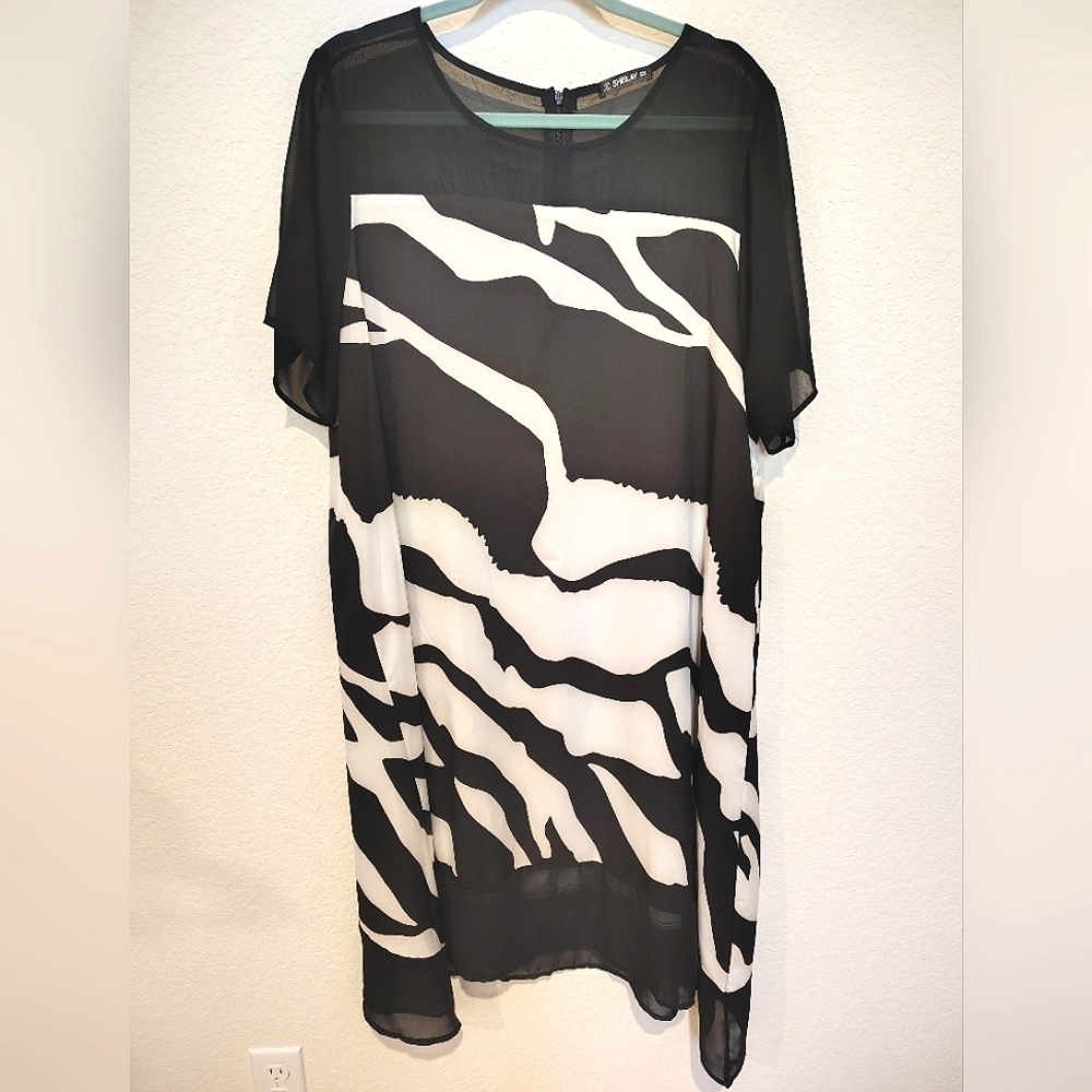 Sheilay Black and White Contemporary Print Dress